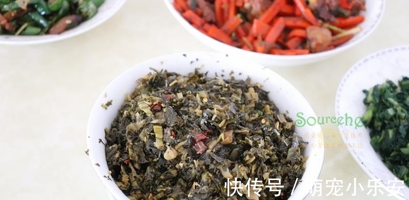 婆婆做的晚餐,四菜一汤,发个朋友圈,亲妈立马来接我和儿子回家