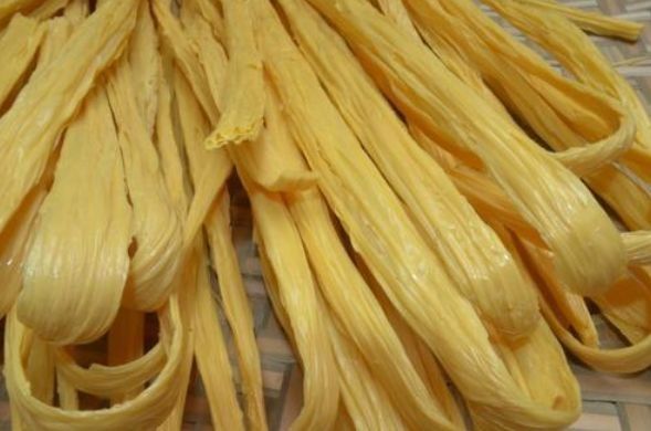 腐竹别直接用清水泡，多加2样，10分钟泡开，柔软有弹性，没硬芯