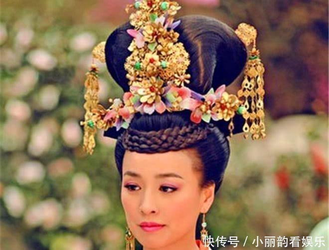 答案|古代女人的发型那么复杂，她们是怎么梳上去的？答案你想不到！