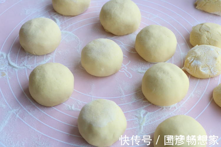 早餐别吃包子馒头，试试新做法，好吃不长胖，2天不吃就馋