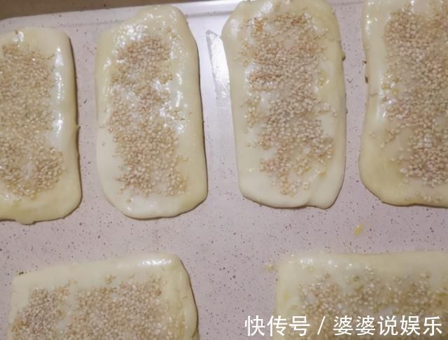 猪油|烧饼的家常做法,少油少盐,皮酥内软且层多,第二天吃也不硬
