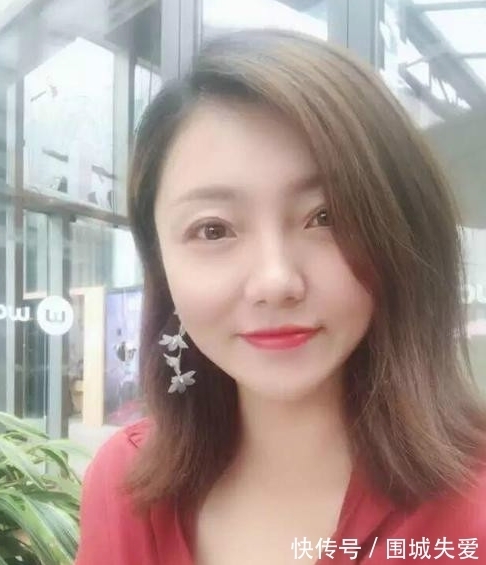 人群|她在“非诚勿扰”站了五年,亮灯无数从不牵手,最后被孟非请下台