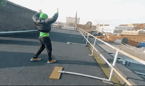 BV“退出”互联网江湖，江湖却还有BV的草单？