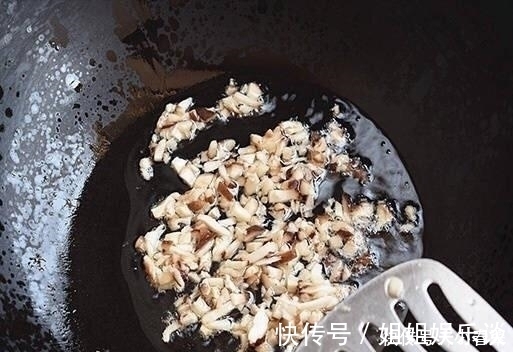 这种碱性食物南方人最爱吃，提高免疫力，还能排湿消水肿，要常吃