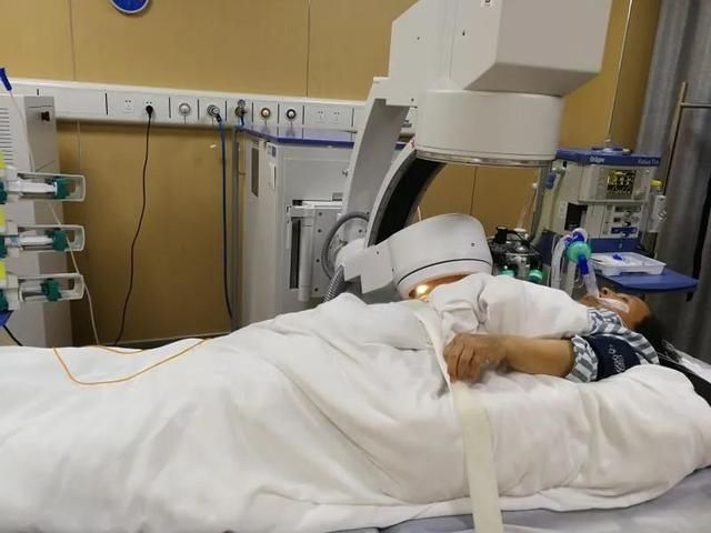 这种病，国内只有3家医院能治！其中有一家是浦东的……