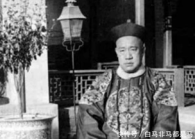 末代皇族们的落魄生活:铁帽子王沦落成车夫,格格去街上摆地摊