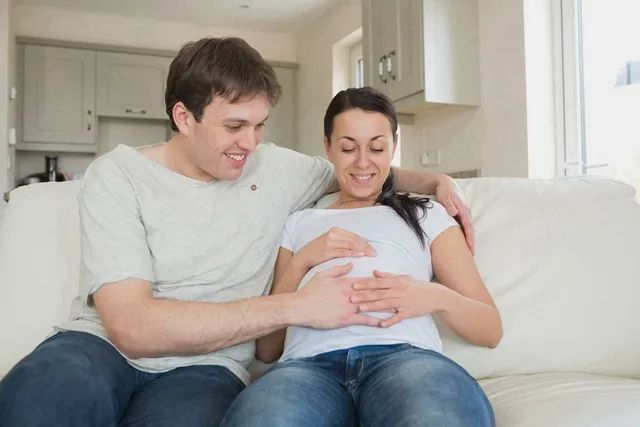 胎儿|胎动就像晴雨表,3个表现是报平安,另外2个可能是胎儿在求救