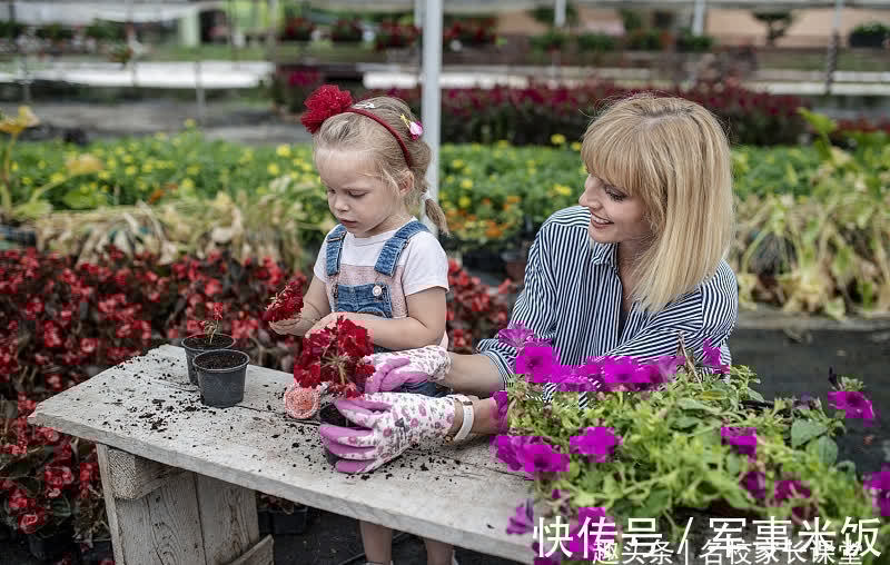 自律|想让孩子未来有发展,父母一定要坚持教会他3件事,受益终身!