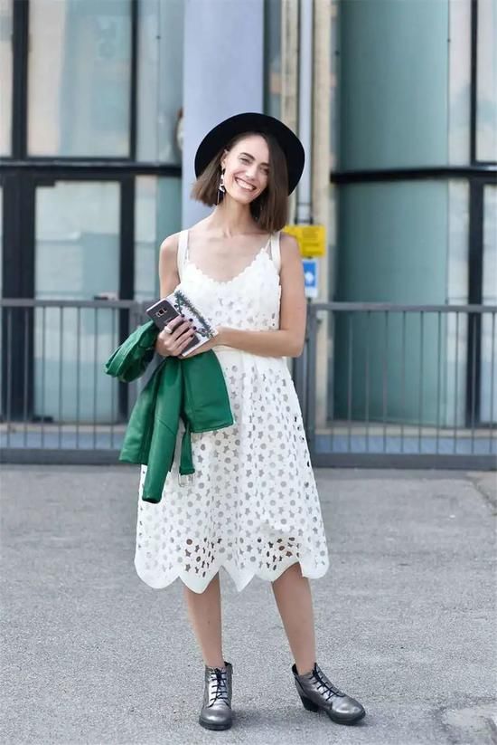 蕾丝裙搭配外套！春天应该这样穿