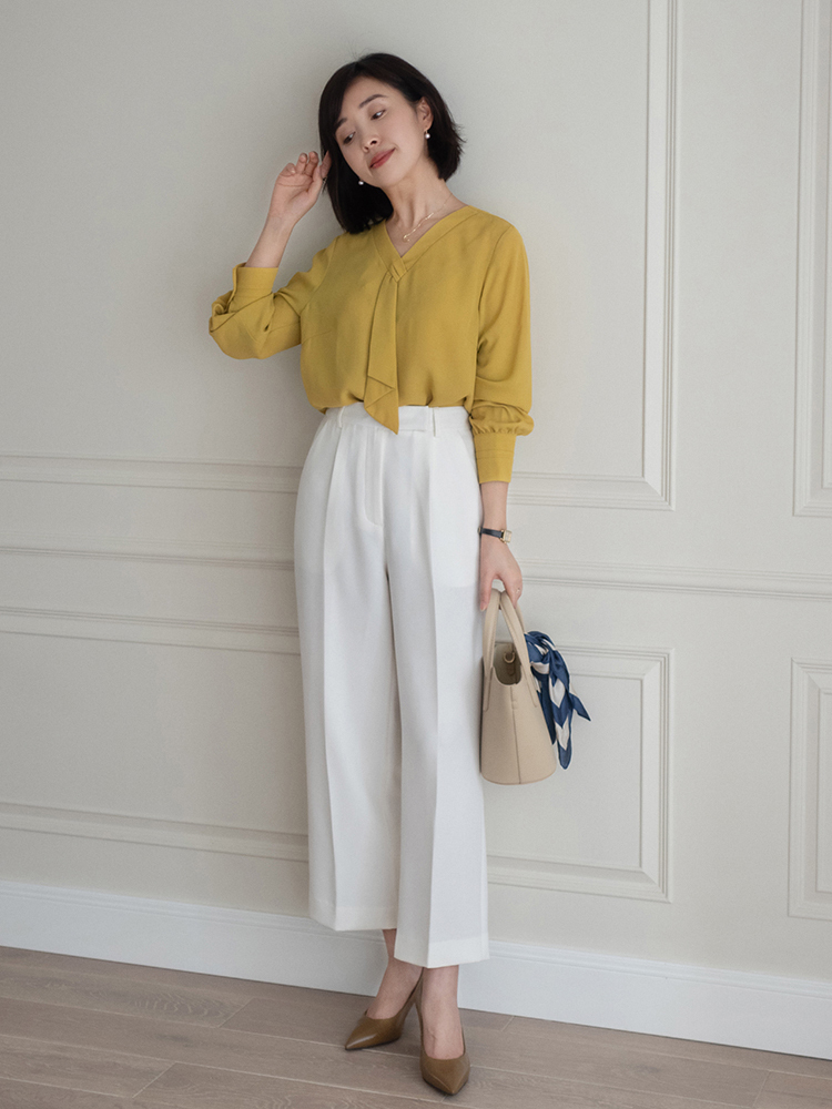 大衣|秋季不要瞎打扮,针织衫搭配百褶裙温柔优雅又保暖,美得高级