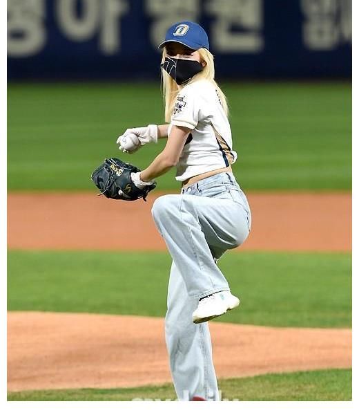 「MD PHOTO」 韓國女團(tuán)EVERGLOW擔(dān)任職業(yè)棒球比賽開球嘉賓