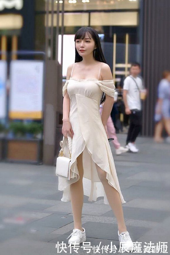 抹胸 轻纱款抹胸吊带连衣裙,优雅大方,高贵美丽!