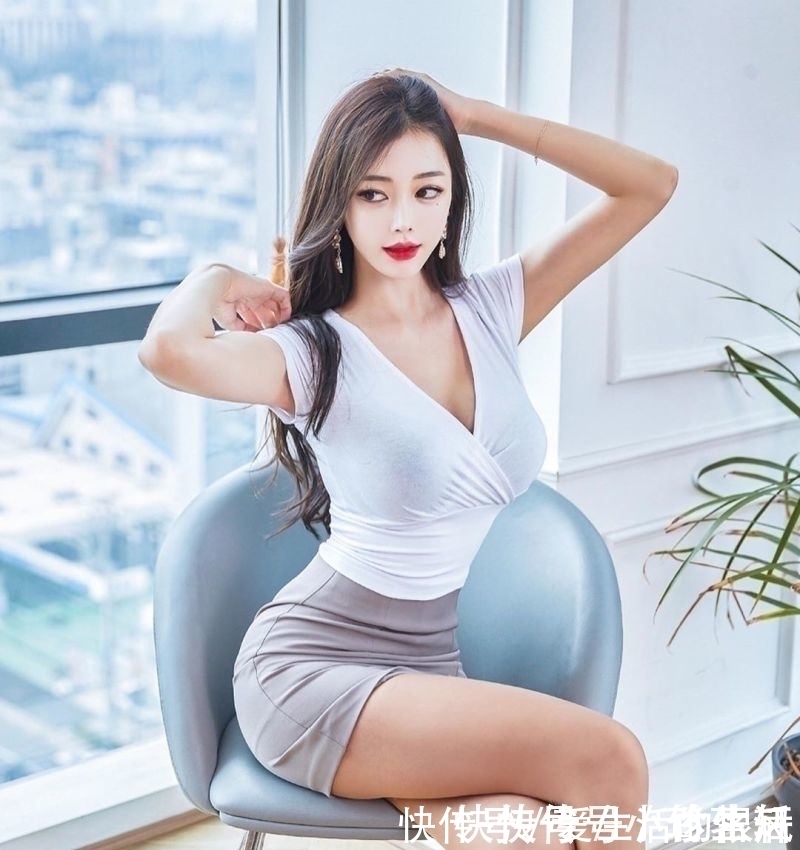 半身裙 心动女生系列32经典职业装时尚优雅,浅色系的搭配,尽显成熟干练