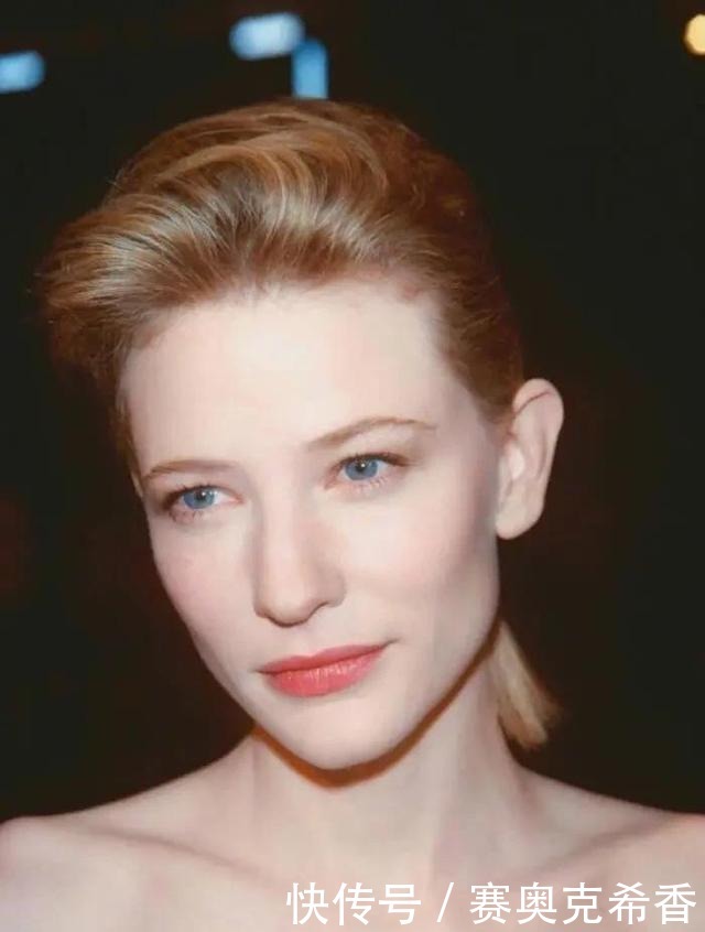 顶级蓝血奢侈品最爱美人颜PK战,你更Pink哪种颜?