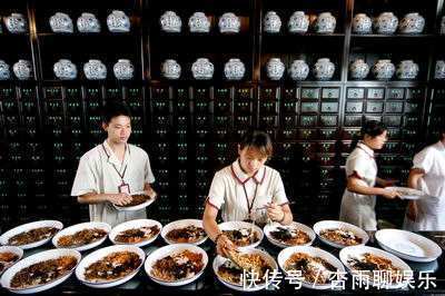 文君然|一张让你头发多起来的小茶方!养发先养血,护发先清热