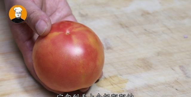 今天才知道,原来激素西红柿长这样,告诉家人别再买错了