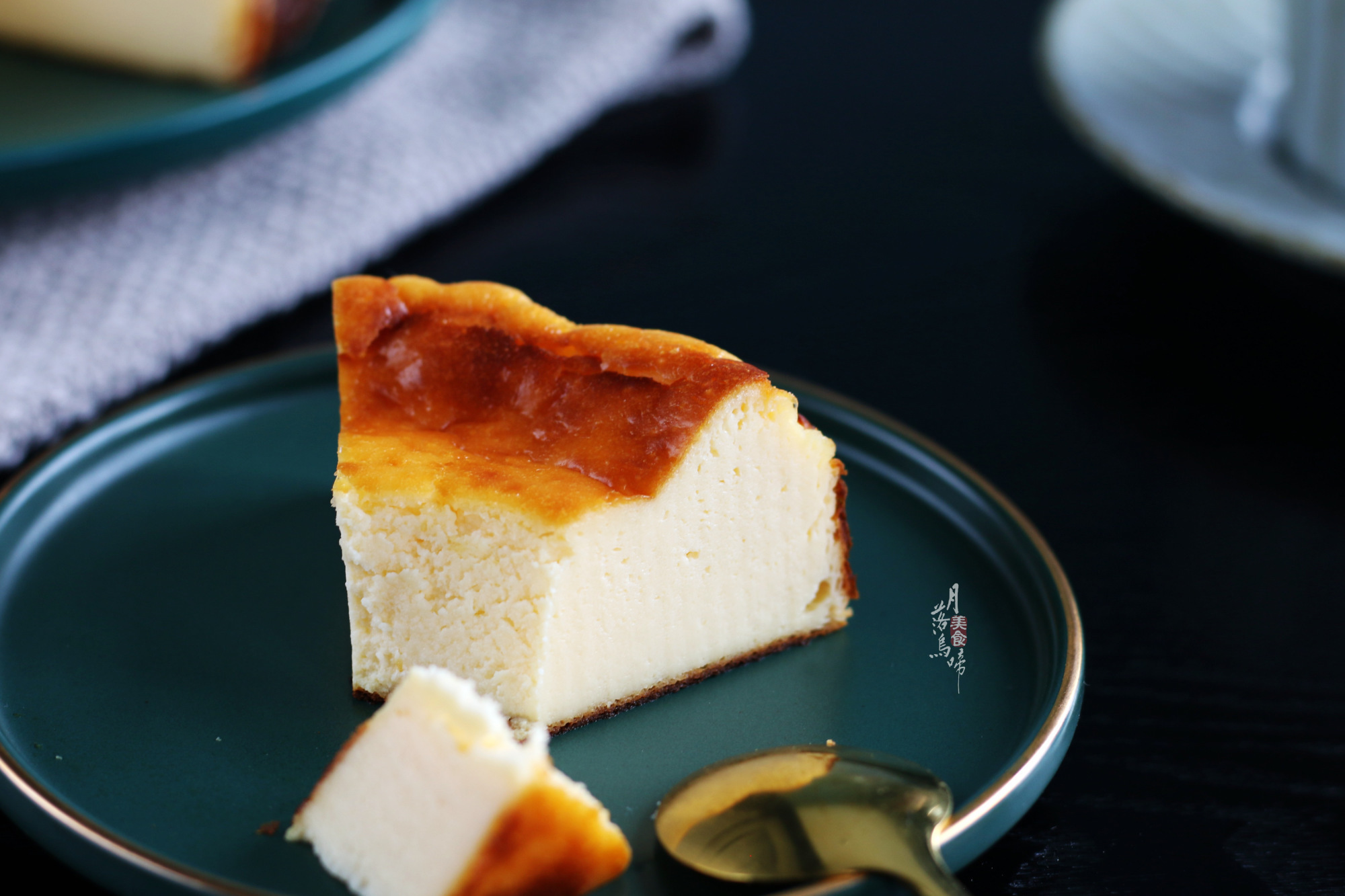 火遍全网的巴斯克蛋糕，终于拔草！原来这么简单，连面粉都不需要