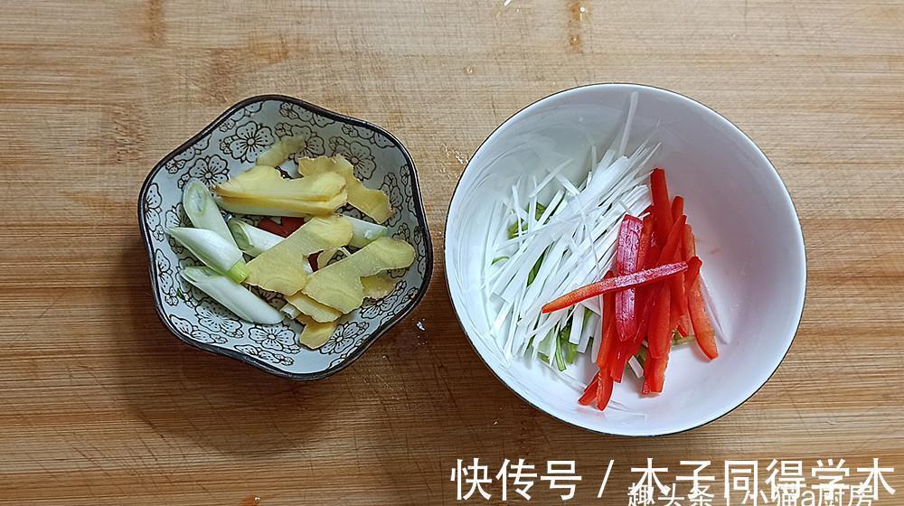 甜椒|教你“清汤鲈鱼片”的做法，成菜汤鲜味美，营养好吃特别开胃