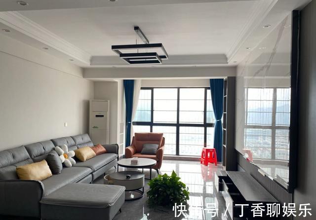 红灰|不会装修的朋友看过来,全屋网红灰,悬空电视墙,流行又好看