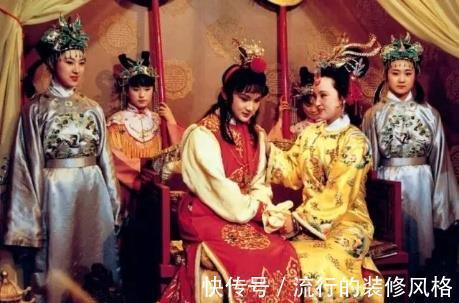 钗弃黛|贾元春借赐礼含蓄表示“择钗弃黛”,她真的很讨厌林黛玉吗?