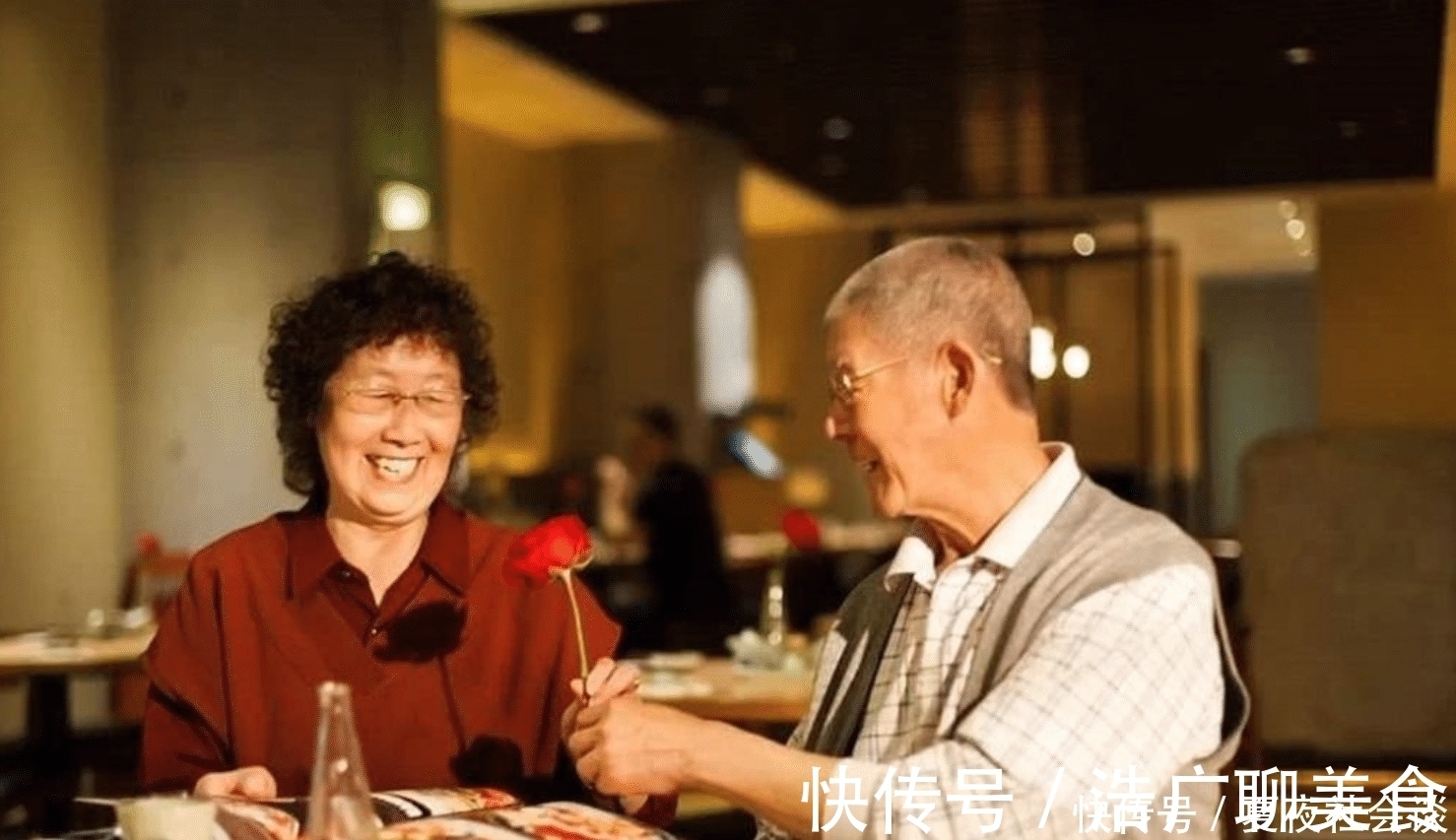 养老院|中国首批丁克还未彻底变老,财产被亲属盯上,侄子问不给我给谁?