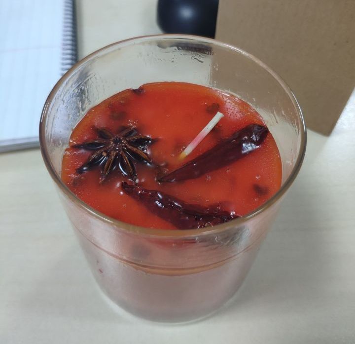 女孩子|香薰减肥，网红抽脂，女性身材焦虑，谁是罪魁祸首？