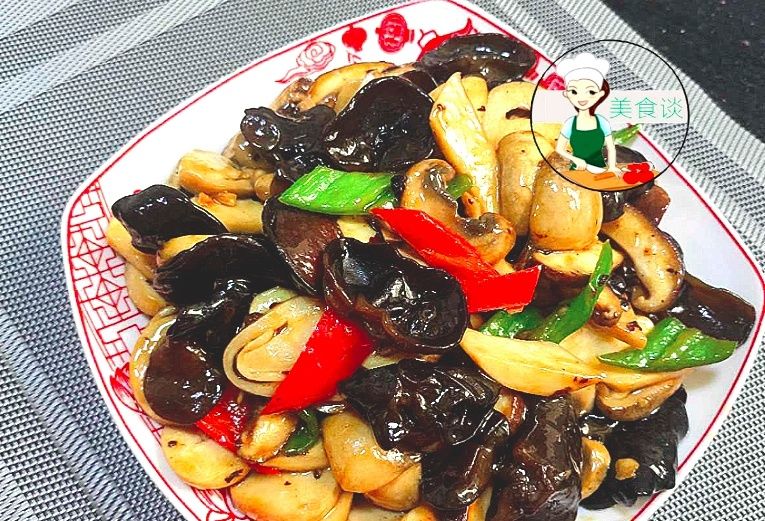 营养|这几样素菜一起炒，不放肉也很鲜，入秋后多给孩子吃，简单又营养