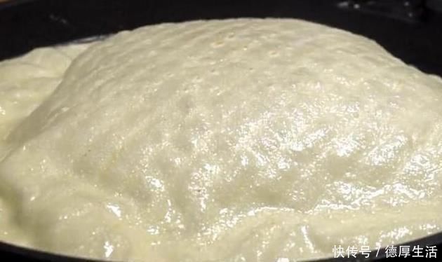 面团|烙饼时,直接开始烙就错了,要多加这一步,饼才会柔软起层