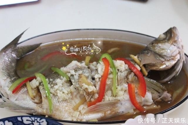 母女俩午餐这样吃,营养好吃清爽不长胖,网友不奢侈不浪费真好