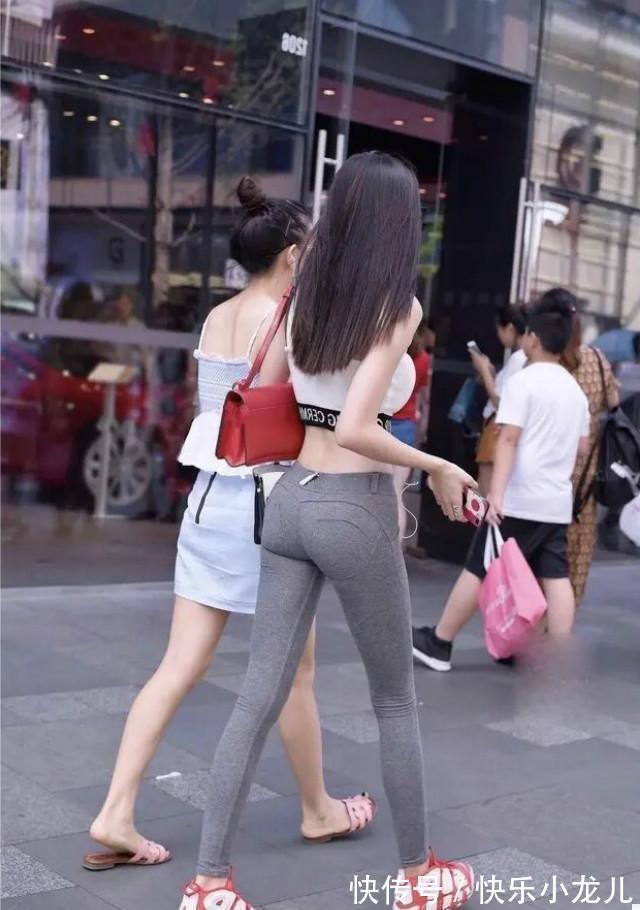 女神 灵动甜美的打底裤充分展现女神气质,舒适又显气质,低调时尚