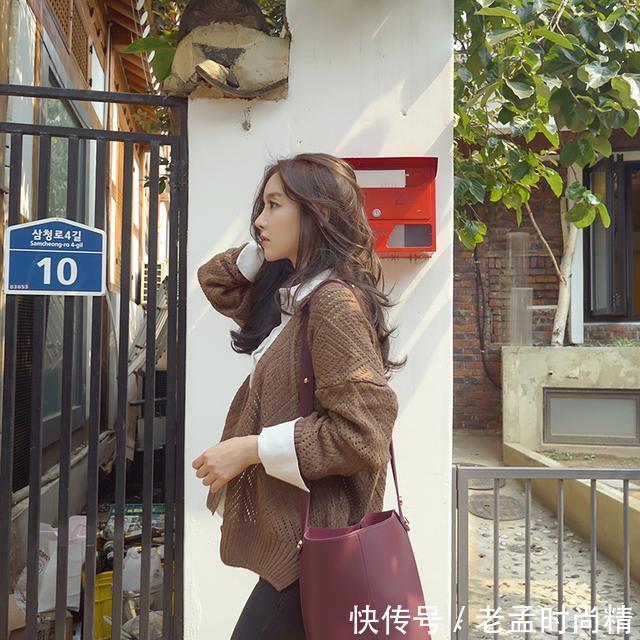 开衫 开春的早晚有凉意,你非常需要一款针织开衫来保暖