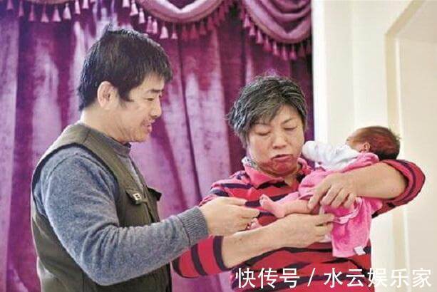 高龄产妇|六旬“失独妈妈”冒险生下双胞胎，如今却后悔不如不生