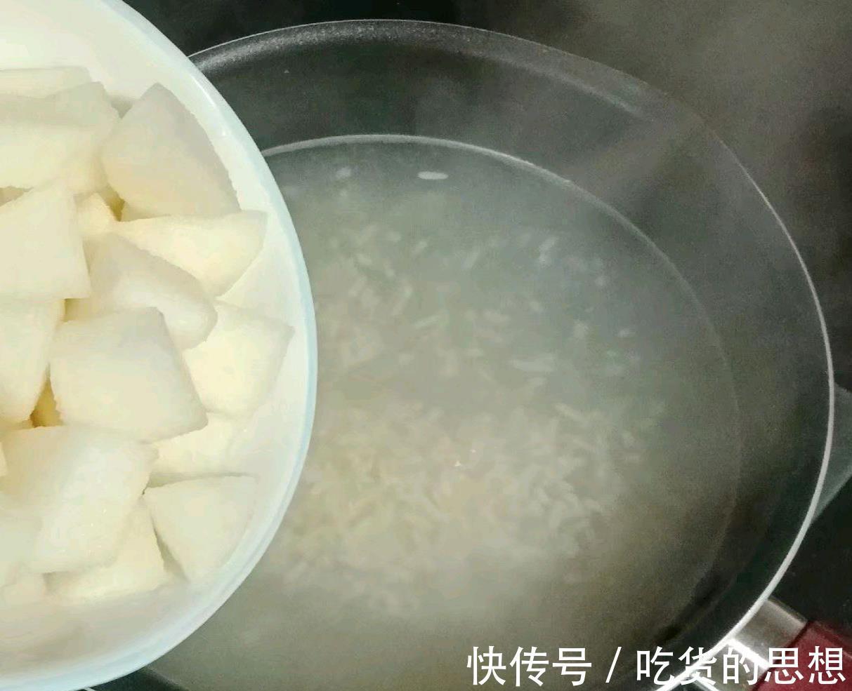 雪梨|立秋后,早餐记得多喝它,简单煮一煮,营养互补,精神饱满!
