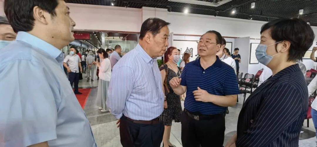 梁岩|丹青结同心，彩墨颂党恩—梁岩、刘永泽、罗丹青书画联展揭幕