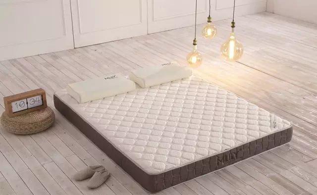 床垫|你家小户型看起来太拥挤？绝大部分是因为家具没选好