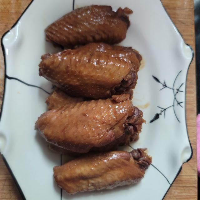卤鸡翅|卤鸡翅，咸香味美，热凉两吃都不错！