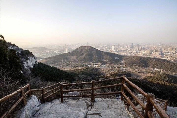 泉城|济南市区最高山佛慧山，千米画廊尽览泉城风光