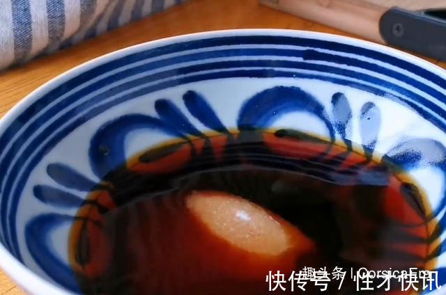 我家带鱼从不红烧，淋一个鸡蛋，不油炸不清蒸，出锅孩子抢着吃