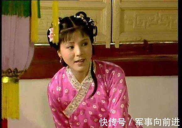 凤姐!王熙凤将袭人打扮成贵妇省亲,为何却给了她一件寒酸的褂子?