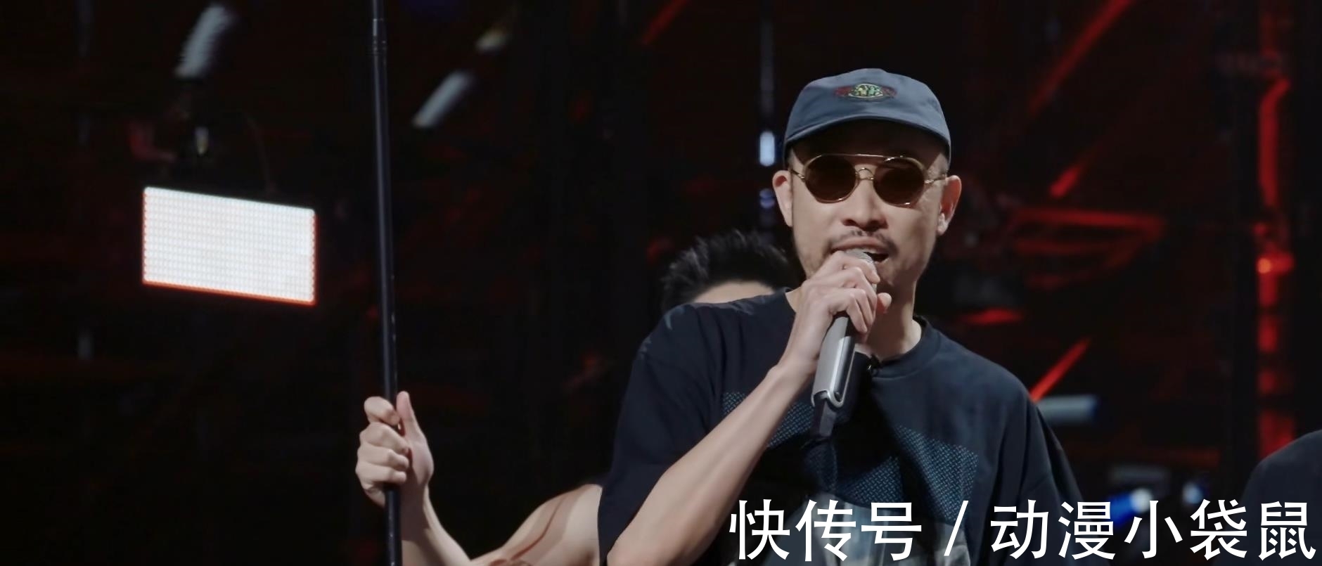 哥哥|《披荆斩棘的哥哥》人气排名，陈小春跌至第四，第一名断层式领先