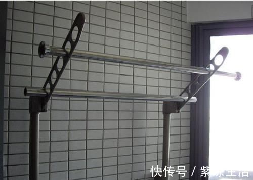 新房|新房装修，阳台晾衣杆不装中间装一边入住才知道简直太实用了