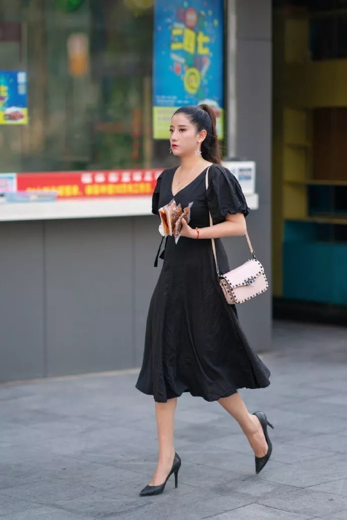  女性|高跟鞋时尚穿搭，轻松让女性穿出高品位