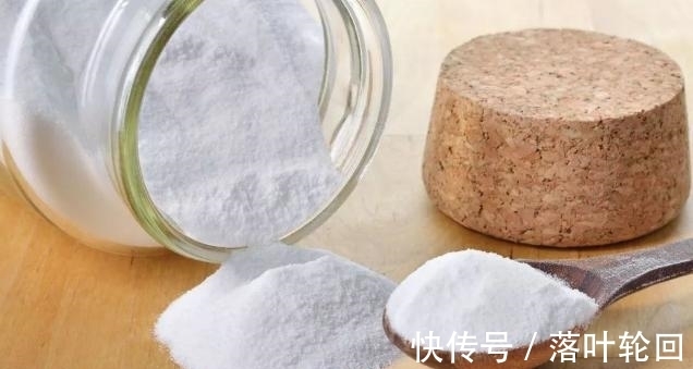 花友们|小苏打养花的3大好处,改良土壤、除臭、延长花期,你全懂吗?