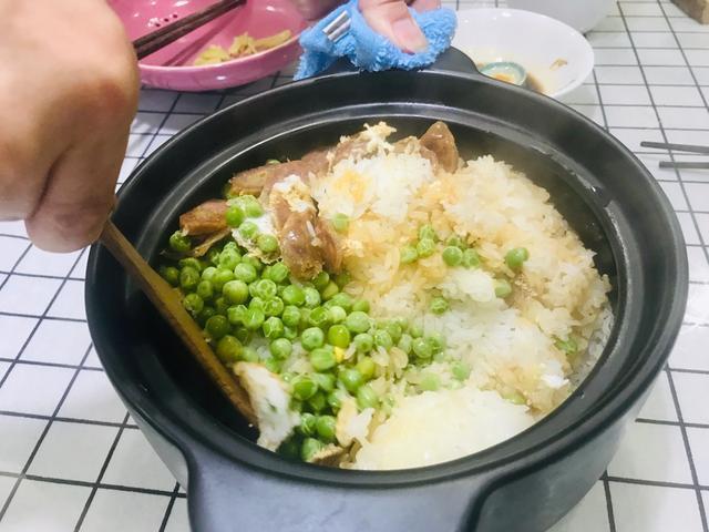 经典广式煲仔饭，上班族的小快餐，一锅出超省事