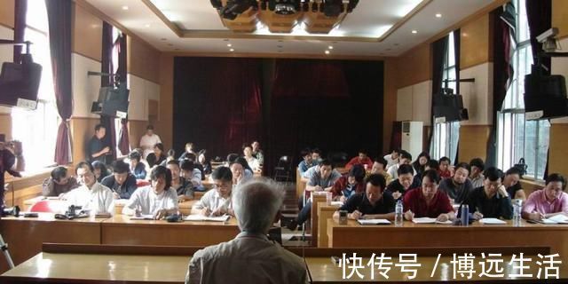 书协$他是丑书的始作俑者、书协大佬,坦言:学书法,想怎么写就怎么写