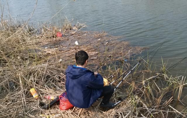 饵料|钓鱼遇到浑水怎么办巧用几个办法钩下鱼