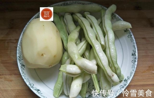 五花肉|真正的豆角土豆焖饭，全程只需要一个电饭煲，一碗不够想来第二碗