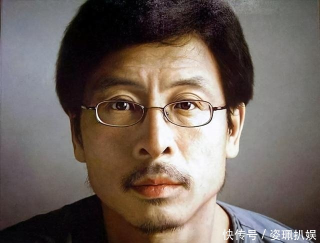 日本画家手绘落水少女,放大10倍水珠清晰可见,网友:哗众取宠