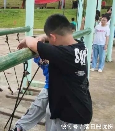 频道|汗水与泪水的洗礼、耐力与毅力的考验:小小特种兵正式诞生!