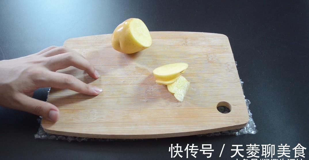 快递箱里的气泡垫别扔了, 没想到还有这么多妙用, 看完赶紧去试试